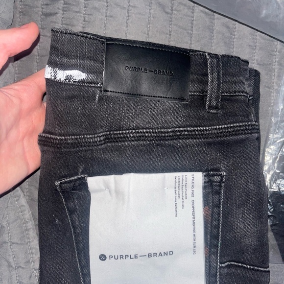 Purple jeans Slim fit, Black, Size 28, and new condition. - Picture 4 of 4